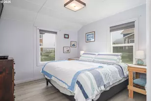 1509 NW 39th St, Lincoln City, OR 97367 - Photo 12