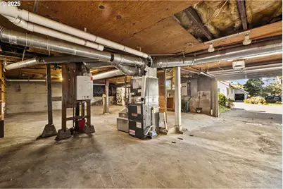 1301 9th St, Oregon City, OR 97045 - Photo 32