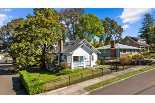 1301 9th St, Oregon City, OR 97045 - Photo 2