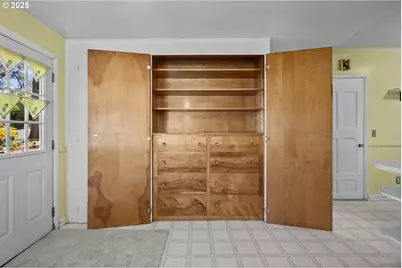 1301 9th St, Oregon City, OR 97045 - Photo 16