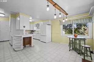 1301 9th St, Oregon City, OR 97045 - Photo 14