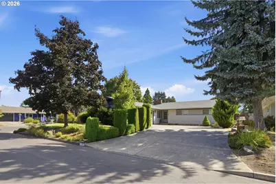 1765 Santa Rosa St, Eugene, OR 97404 - Photo 2
