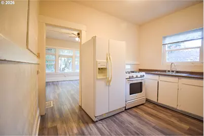 4024 NE 6th Ave, Portland, OR 97212 - Photo 6