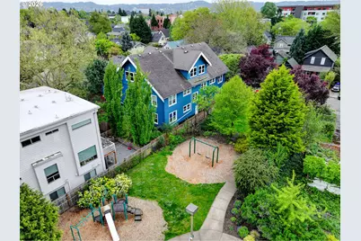 4024 NE 6th Ave, Portland, OR 97212 - Photo 6