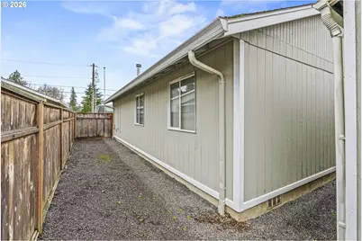 1102 S 11th Ave, Kelso, WA 98626 - Photo 28