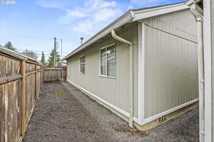 1102 S 11th Ave, Kelso, WA 98626 - Photo 28
