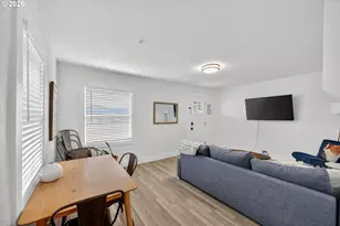 857 S 2nd St, Coos Bay, OR 97420 - Photo 6