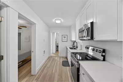 857 S 2nd St, Coos Bay, OR 97420 - Photo 8