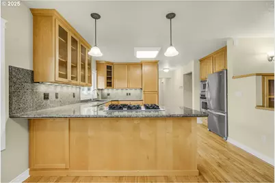 7307 SW Capitol Hwy, Portland, OR 97219 - Photo 6