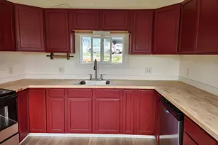 63474 Third Rd, Coos Bay, OR 97420 - Photo 12
