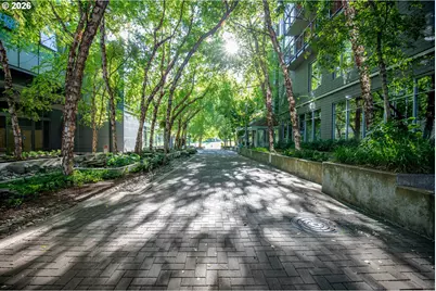 841 S Gaines St #2012, Portland, OR 97239 - Photo 42