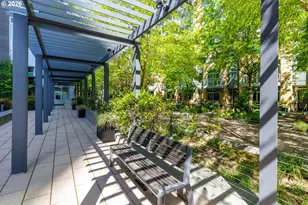 841 S Gaines St, Portland, OR 97239 - Photo 36