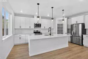 3649 SW 37th St, Gresham, OR 97080 - Photo 4