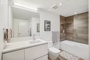 1075 NW Northrup St, Portland, OR 97209 - Photo 28