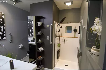 1425 NE Hillview Ct, Roseburg, OR 97470 - Photo 24