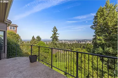 2869 SW Champlain Dr, Portland, OR 97205 - Photo 10