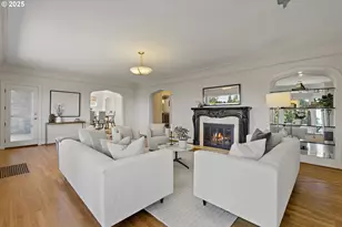 2869 SW Champlain Dr, Portland, OR 97205 - Photo 12