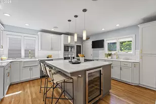 2869 SW Champlain Dr, Portland, OR 97205 - Photo 16