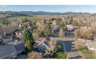 1924 NW Wallace Rd, McMinnville, OR 97128 - Photo 4