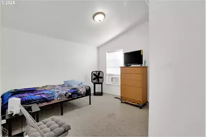 5365 Cobblestone Ln, Eugene, OR 97402 - Photo 24