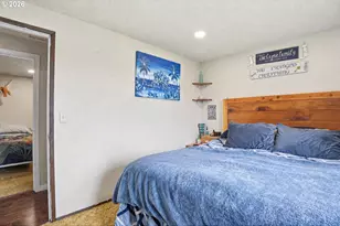832 E 7th St, Molalla, OR 97038 - Photo 14