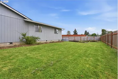 832 E 7th St, Molalla, OR 97038 - Photo 24