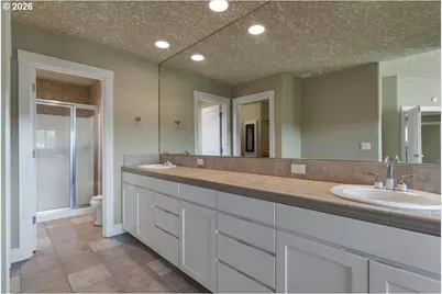 1674 Olympia Ct, Salem, OR 97304 - Photo 38