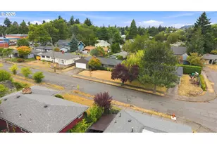 9241 SE Main St, Portland, OR 97216 - Photo 30
