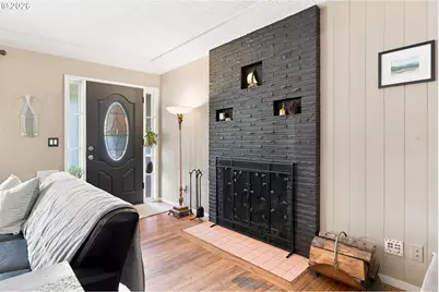 9241 SE Main St, Portland, OR 97216 - Photo 4