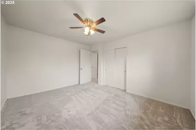 3018 W Filbert Ave, Roseburg, OR 97471 - Photo 20