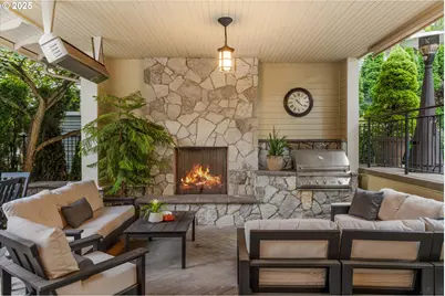 1408 NE Knott St, Portland, OR 97212 - Photo 36