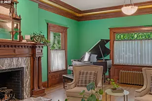 1408 NE Knott St, Portland, OR 97212 - Photo 10