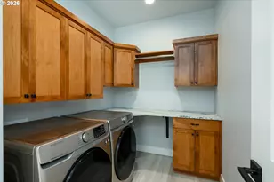 384 Ladybug Ln, Roseburg, OR 97470 - Photo 14