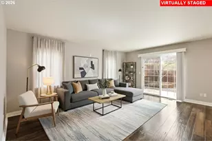 1463 Four Seasons Dr, Roseburg, OR 97470 - Photo 10