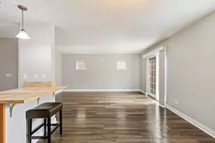 1463 Four Seasons Dr, Roseburg, OR 97470 - Photo 18