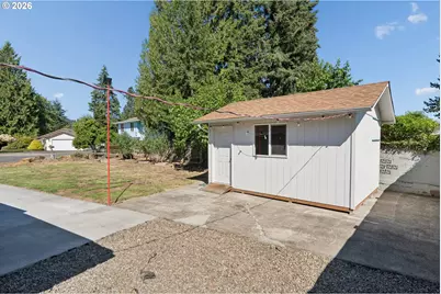 16890 SE Carmel Ct, Milwaukie, OR 97267 - Photo 32