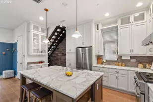 1684 NW Riverscape St, Portland, OR 97209 - Photo 16