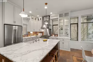 1684 NW Riverscape St, Portland, OR 97209 - Photo 12