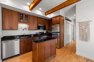 4040 N Montana Ave, Portland, OR 97227 - Photo 2