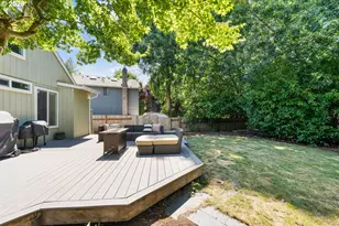 14877 SW Oregon Trail Ln, Beaverton, OR 97006 - Photo 36