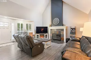 14877 SW Oregon Trail Ln, Beaverton, OR 97006 - Photo 2