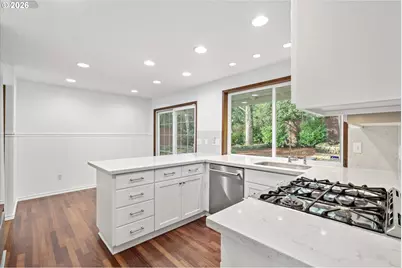 11255 SW Viewmount Ct, Tigard, OR 97223 - Photo 14