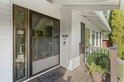 11255 SW Viewmount Ct, Tigard, OR 97223 - Photo 2