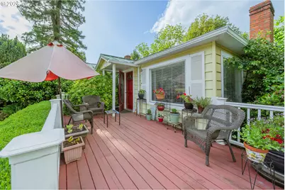 572 Dillard Gardens Rd, Winston, OR 97496 - Photo 1