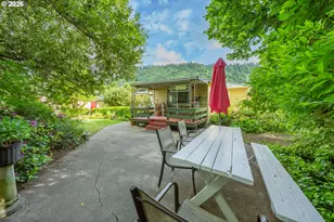 572 Dillard Gardens Rd, Winston, OR 97496 - Photo 10