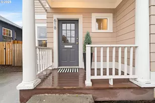 618 NE Killingsworth Ct, Portland, OR 97211 - Photo 2