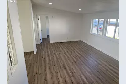 20140 NE Sandy Blvd #103, Fairview, OR 97024 - Photo 6