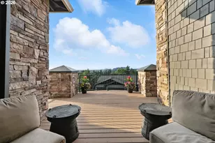 8547 SE Constance Dr, Happy Valley, OR 97086 - Photo 16