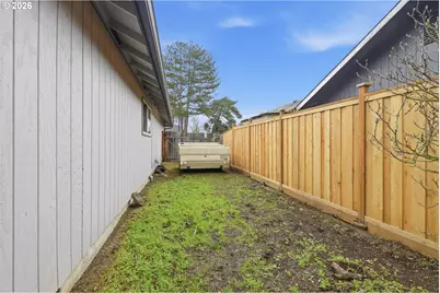 3705 Peppertree Dr, Eugene, OR 97402 - Photo 38