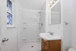 3705 Peppertree Dr, Eugene, OR 97402 - Photo 26